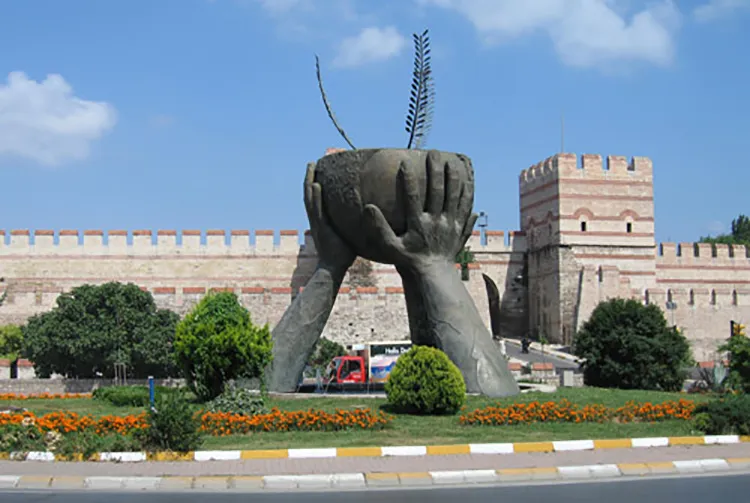 Zeytinburnu Mitsubishi Klima – Şehir Yaşamında Sessiz ve Enerji Verimli Konfor